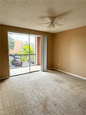 1220 Reserve WAY 205, Naples, FL 34105