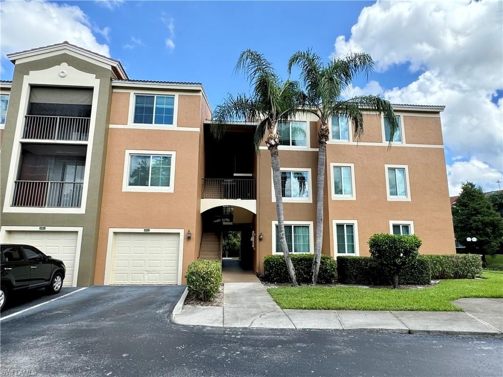 1220 Reserve WAY 205, Naples, FL 34105