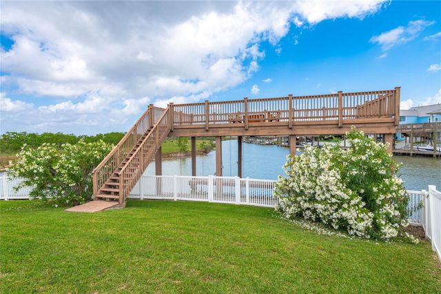 5321 Allen Cay Drives, Texas City, TX 77590