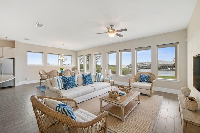 5321 Allen Cay Drives, Texas City, TX 77590