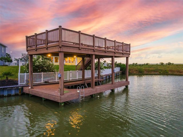 5321 Allen Cay Drives, Texas City, TX 77590