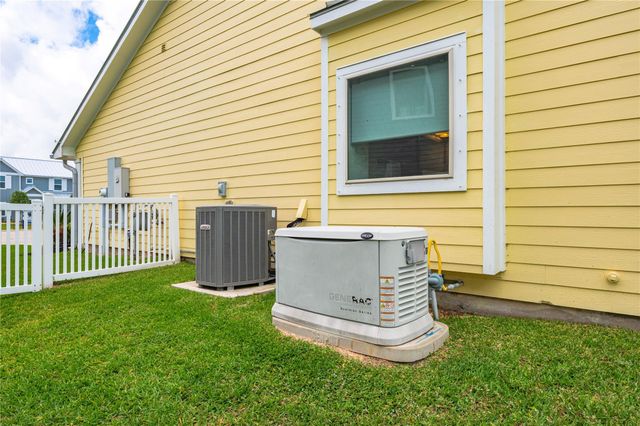 5321 Allen Cay Drives, Texas City, TX 77590