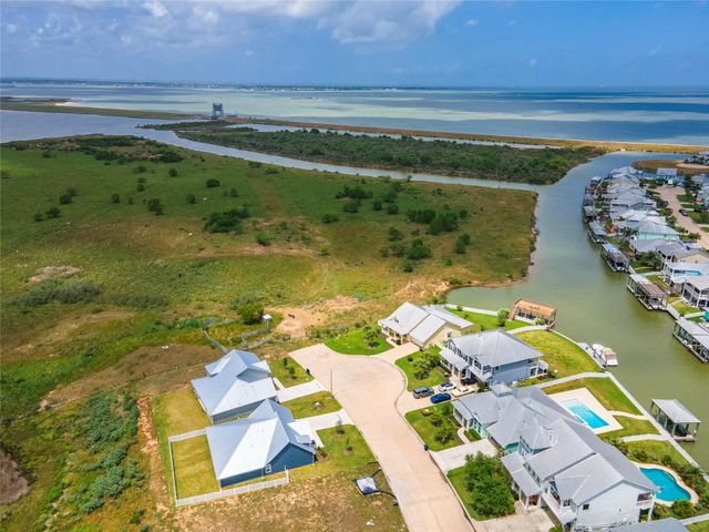 5321 Allen Cay Drives, Texas City, TX 77590
