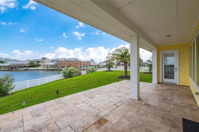 5321 Allen Cay Drives, Texas City, TX 77590