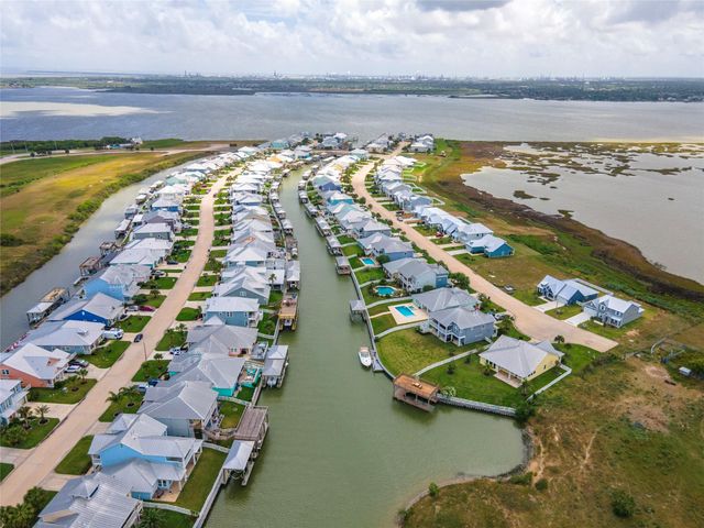 5321 Allen Cay Drives, Texas City, TX 77590