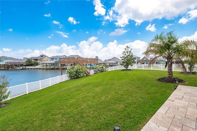 5321 Allen Cay Drives, Texas City, TX 77590