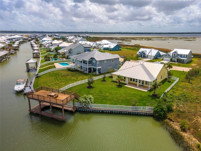 5321 Allen Cay Drives, Texas City, TX 77590