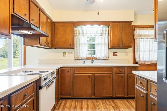 4207 Final Dr, Louisville, KY 40219