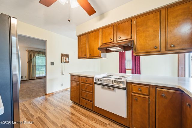 4207 Final Dr, Louisville, KY 40219