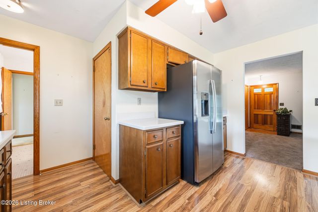 4207 Final Dr, Louisville, KY 40219