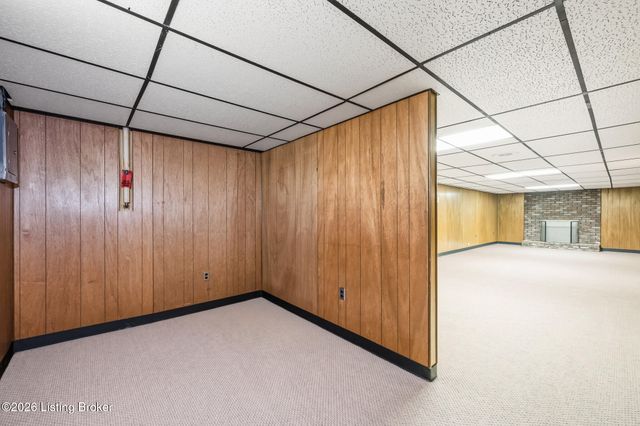 4207 Final Dr, Louisville, KY 40219