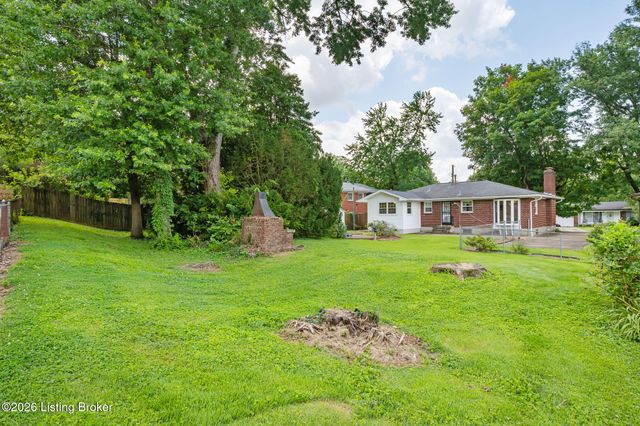 4207 Final Dr, Louisville, KY 40219