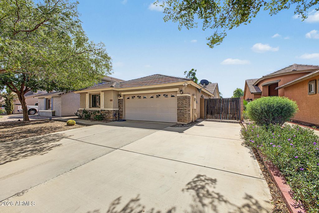 2401 W SILVER STREAK Way, San Tan Valley, AZ 85144 — photo 4