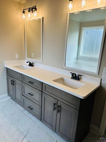 717 Lindsey Brooke Trace, Bonaire, GA 31005