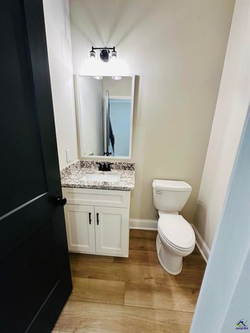 717 Lindsey Brooke Trace, Bonaire, GA 31005