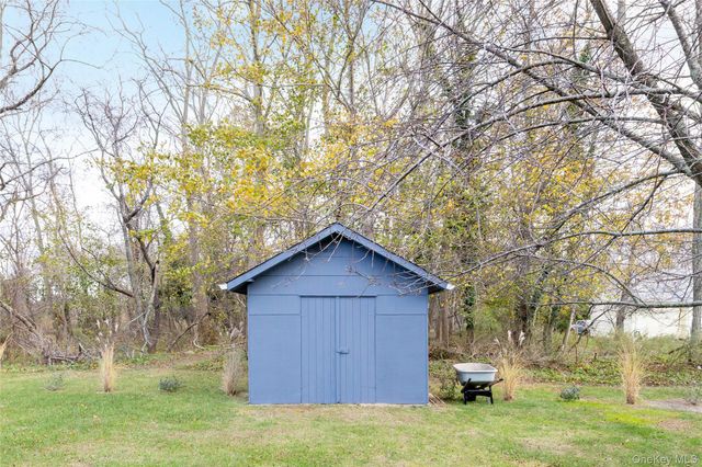 1995 Ruth Road, Mattituck, NY 11952