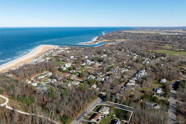 1995 Ruth Road, Mattituck, NY 11952