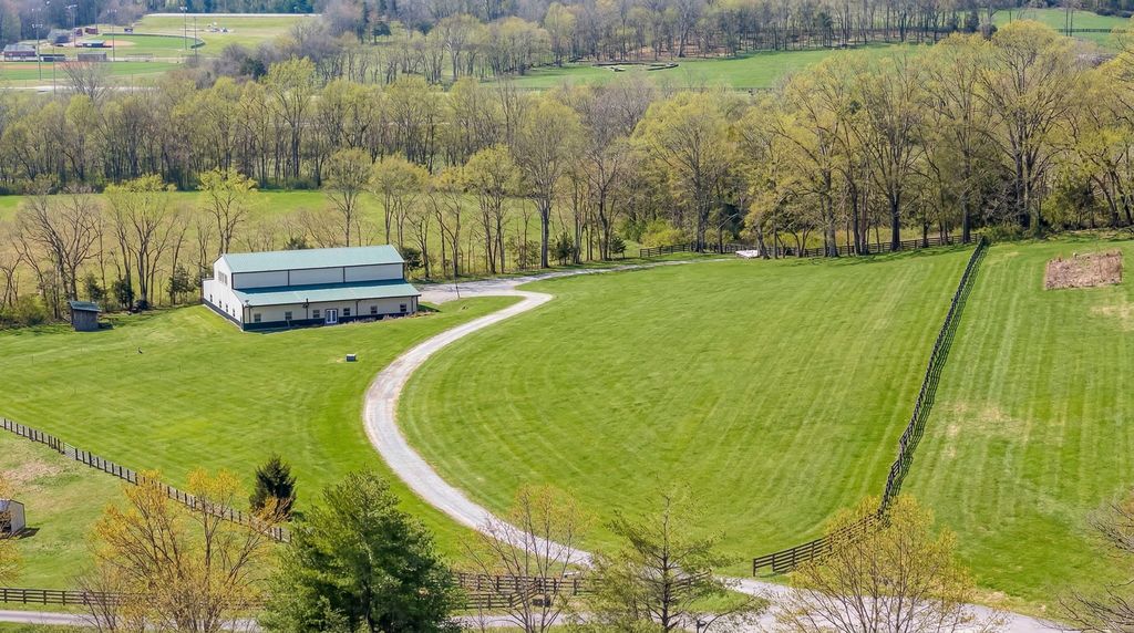 5313 Crown Dr, Franklin, TN 37064