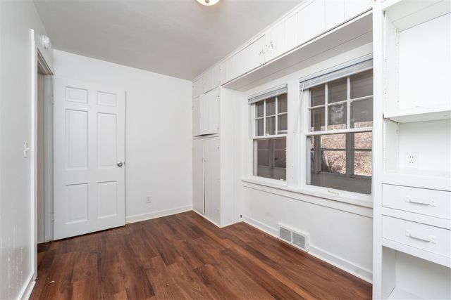 4310 W Michigan Avenue, Kalamazoo, MI 49006