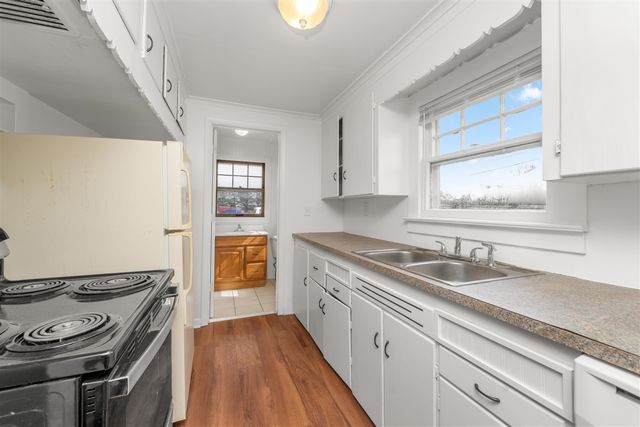 4310 W Michigan Avenue, Kalamazoo, MI 49006