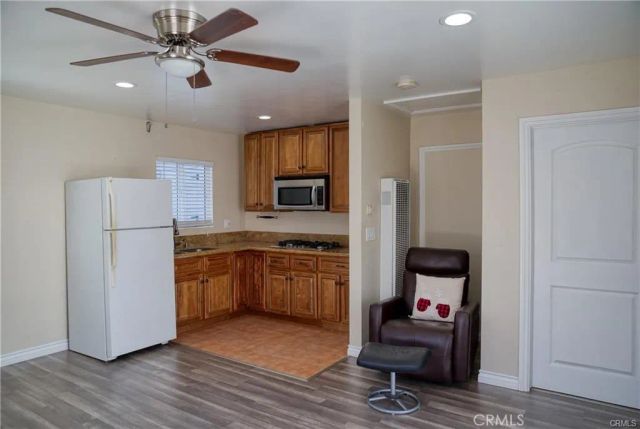 15450 Archwood, Van Nuys, CA 91406