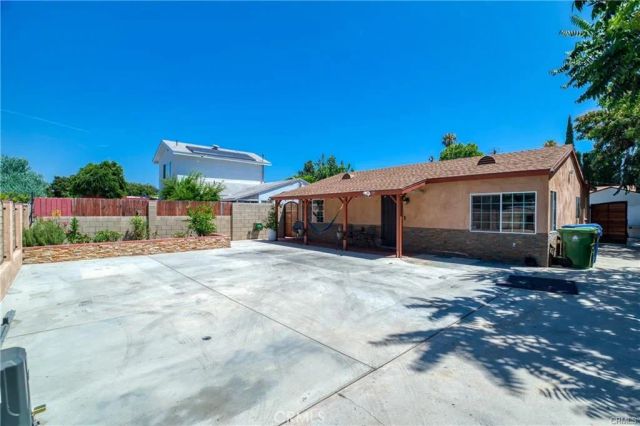 15450 Archwood, Van Nuys, CA 91406