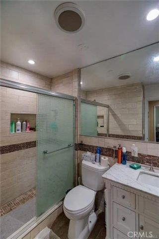 15450 Archwood, Van Nuys, CA 91406