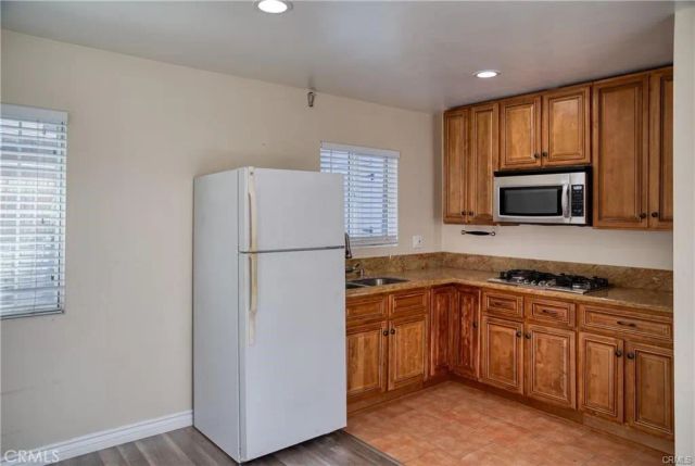15450 Archwood, Van Nuys, CA 91406