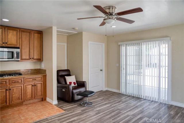 15450 Archwood, Van Nuys, CA 91406