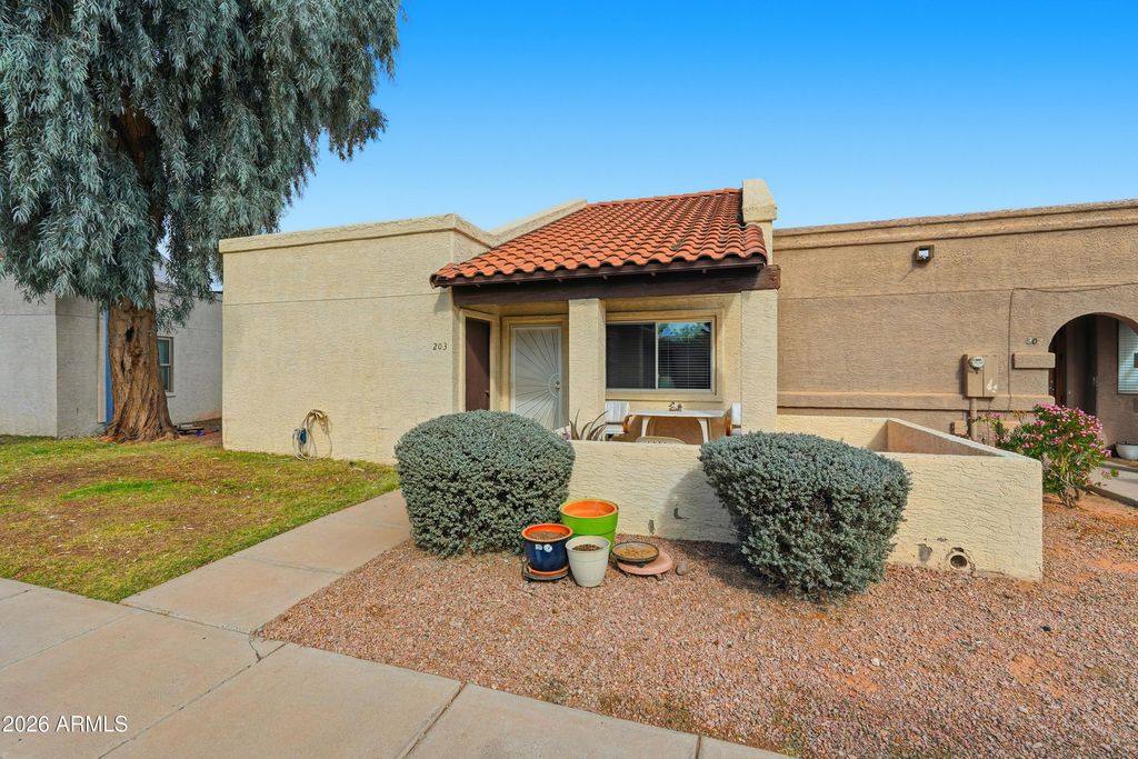 Image 1 of property listing at 727 S HARTFORD Street 203, Chandler, AZ 85225