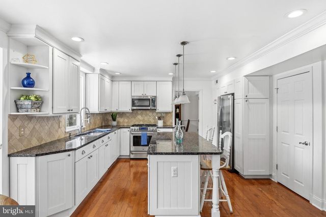 1528 PALM CT, Pasadena, MD 21122