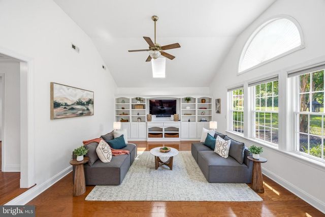 1528 PALM CT, Pasadena, MD 21122