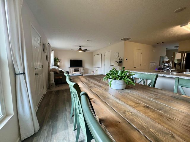 126 Twin Creek Way, Lancaster, OH 43130