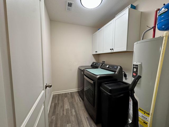 126 Twin Creek Way, Lancaster, OH 43130