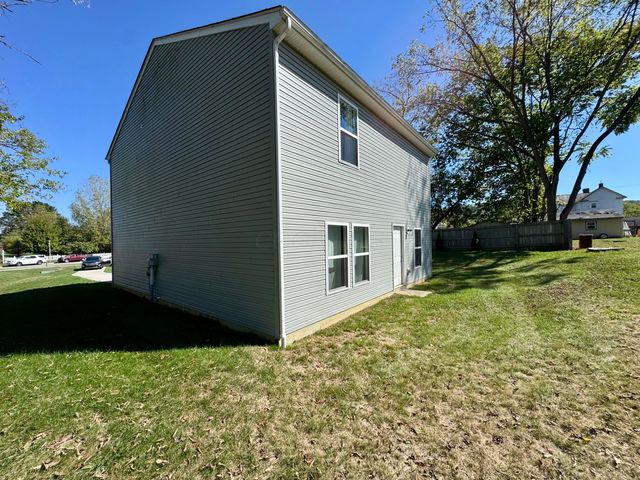 126 Twin Creek Way, Lancaster, OH 43130