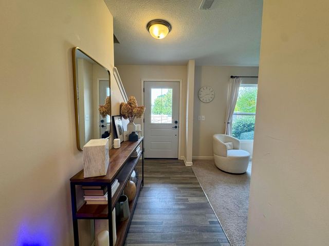 126 Twin Creek Way, Lancaster, OH 43130