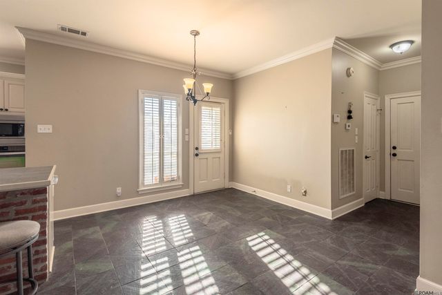 1223 E Stanwick Pl, Saint George, LA 70810