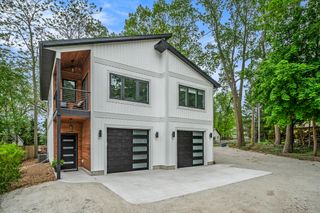 3220 Lakeshore Drive, Muskegon City, MI 49441