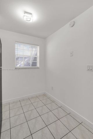 426 NE 210th Cir Terrace 103-2, Miami, FL 33179