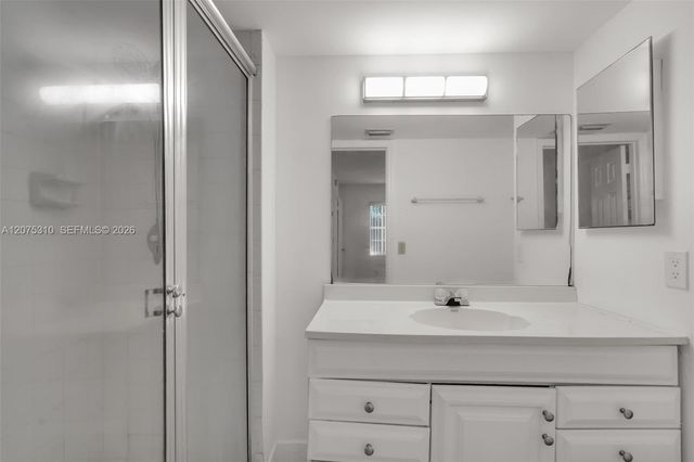 426 NE 210th Cir Terrace 103-2, Miami, FL 33179