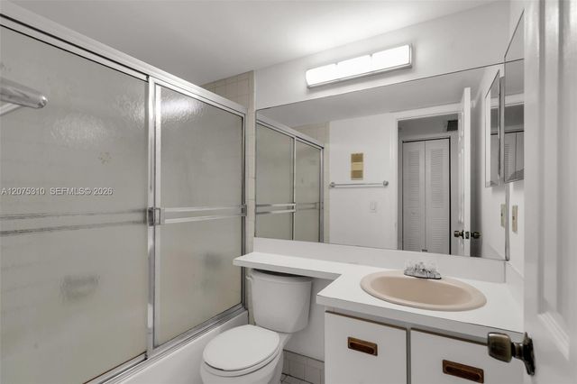 426 NE 210th Cir Terrace 103-2, Miami, FL 33179