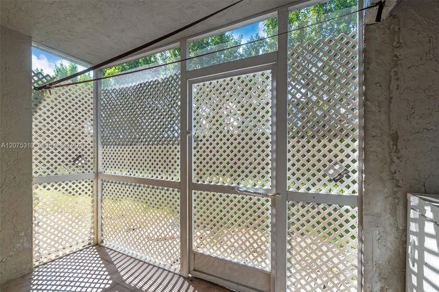 426 NE 210th Cir Terrace 103-2, Miami, FL 33179