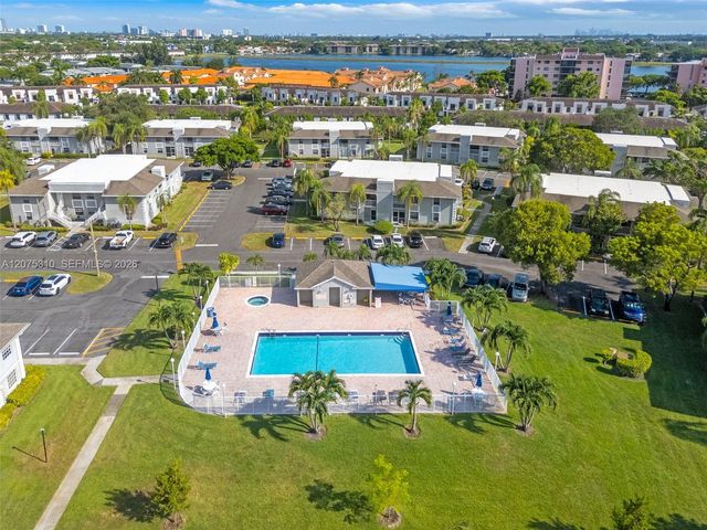 426 NE 210th Cir Terrace 103-2, Miami, FL 33179