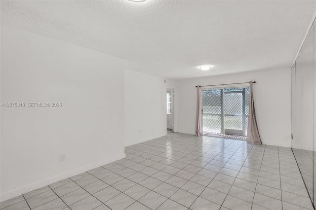 426 NE 210th Cir Terrace 103-2, Miami, FL 33179