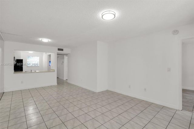 426 NE 210th Cir Terrace 103-2, Miami, FL 33179