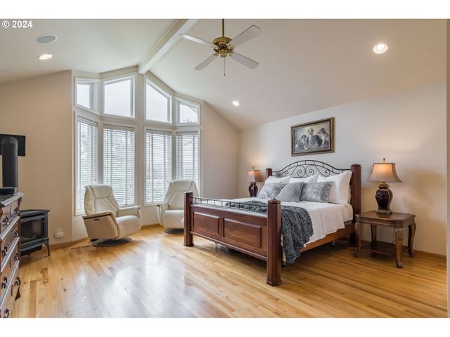 37691 Upper Camp Creek Rd, Springfield, OR 97478