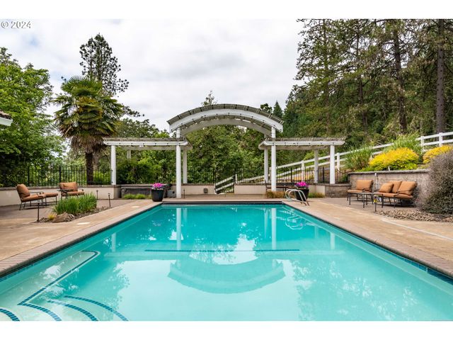 37691 Upper Camp Creek Rd, Springfield, OR 97478
