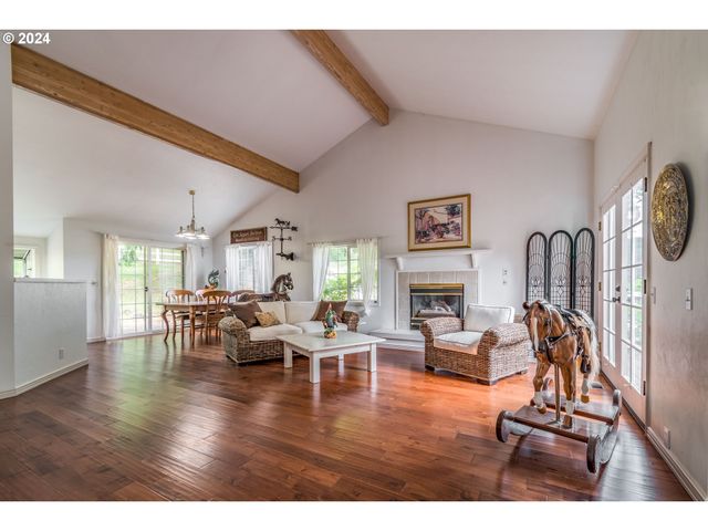 37691 Upper Camp Creek Rd, Springfield, OR 97478
