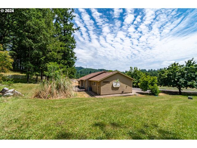 37691 Upper Camp Creek Rd, Springfield, OR 97478