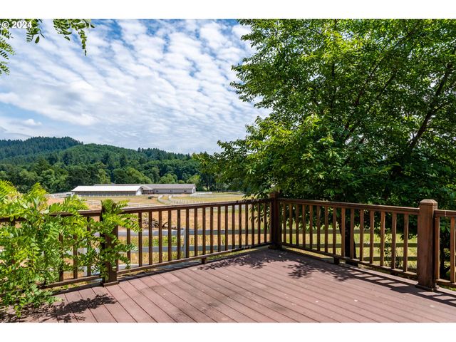 37691 Upper Camp Creek Rd, Springfield, OR 97478
